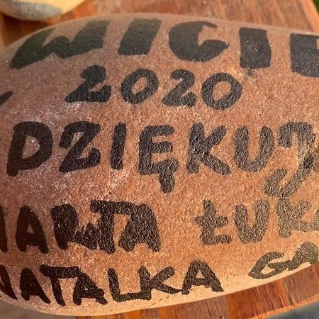 Pod Debami Wicie- Domki Drewniane Nad Morzem Wicie  Luaran gambar