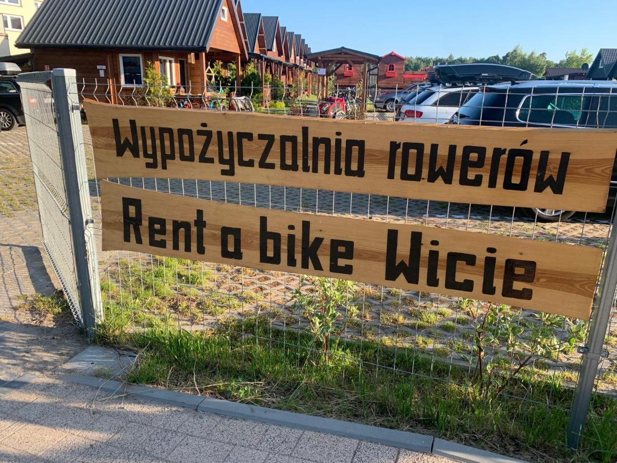 Pod Debami Wicie- Domki Drewniane Nad Morzem Wicie  Luaran gambar